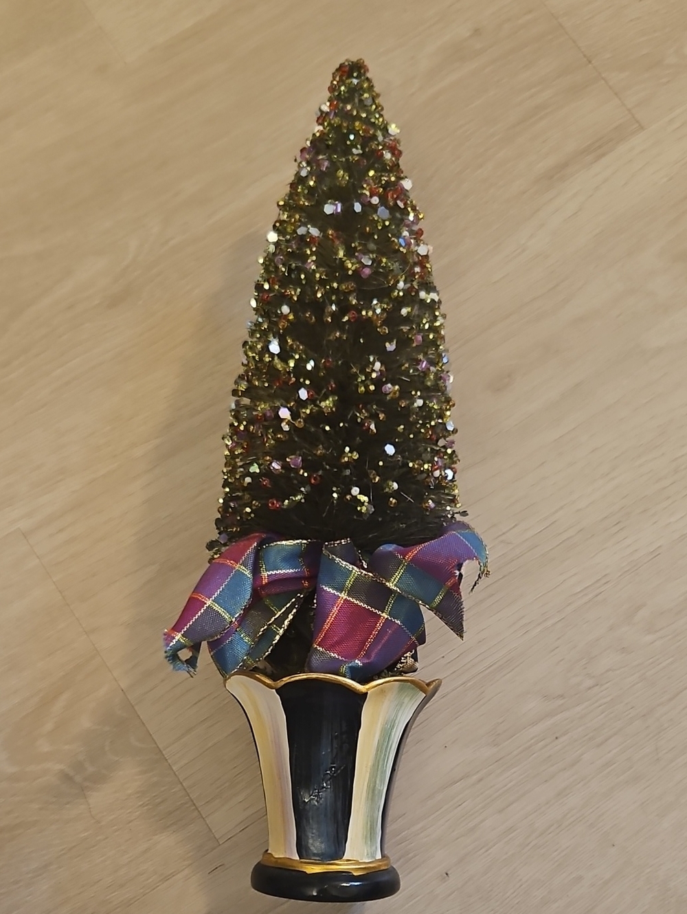 MKC Holiday Frost Nosegay